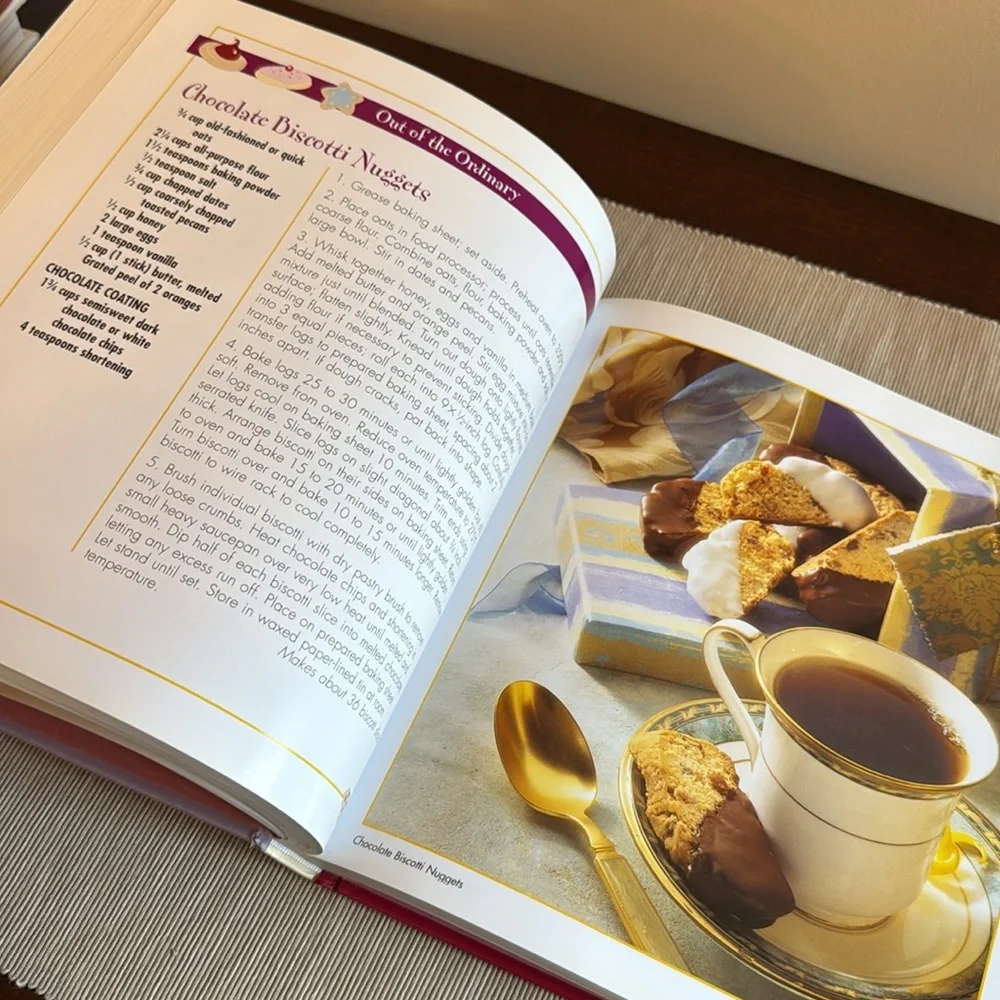 Favorite Brand Name Cookies Recipie Book Hardcover